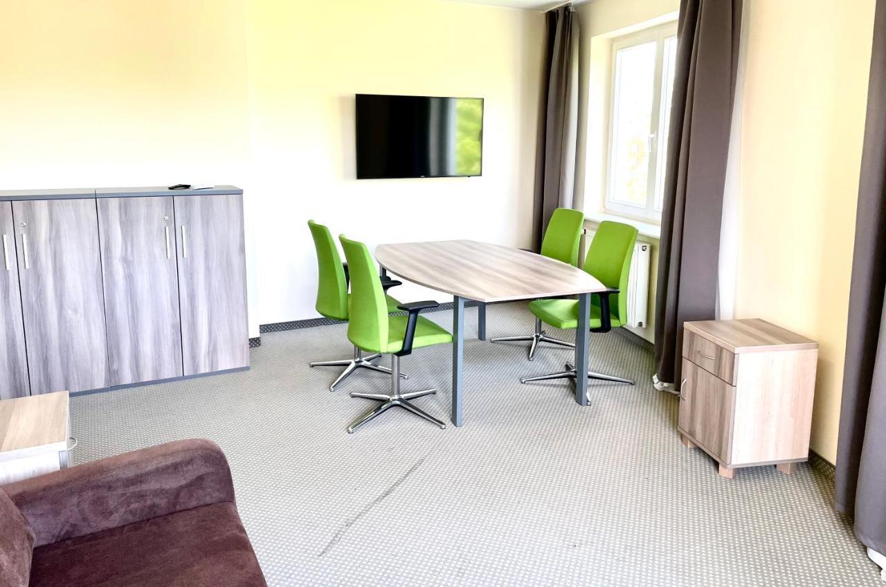 Apartment,1255715764:JPEG